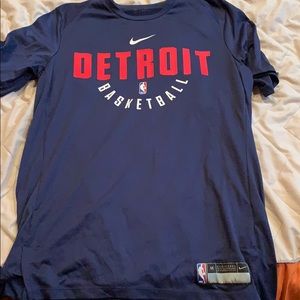 Detroit pistons shirt
